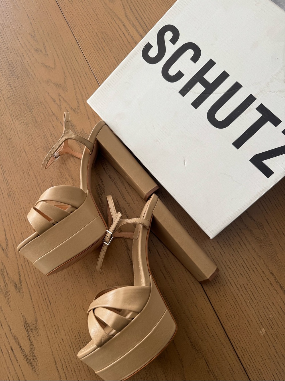 SHUTZ- KEEFA HIGH SANDAL size 10B